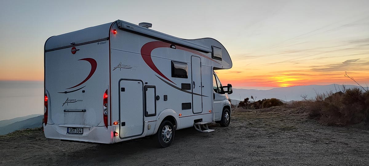 Ruime alkoofcamper, ideaal voor gezinnen